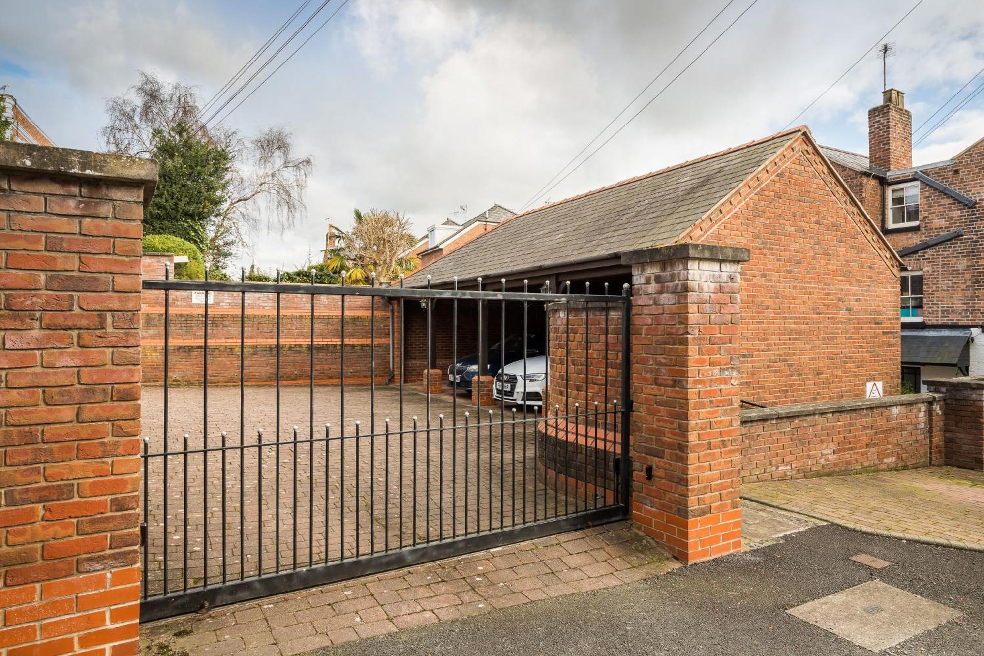 Hotel Spacious, 3 Bed House For 6 In Central Chester Exterior foto