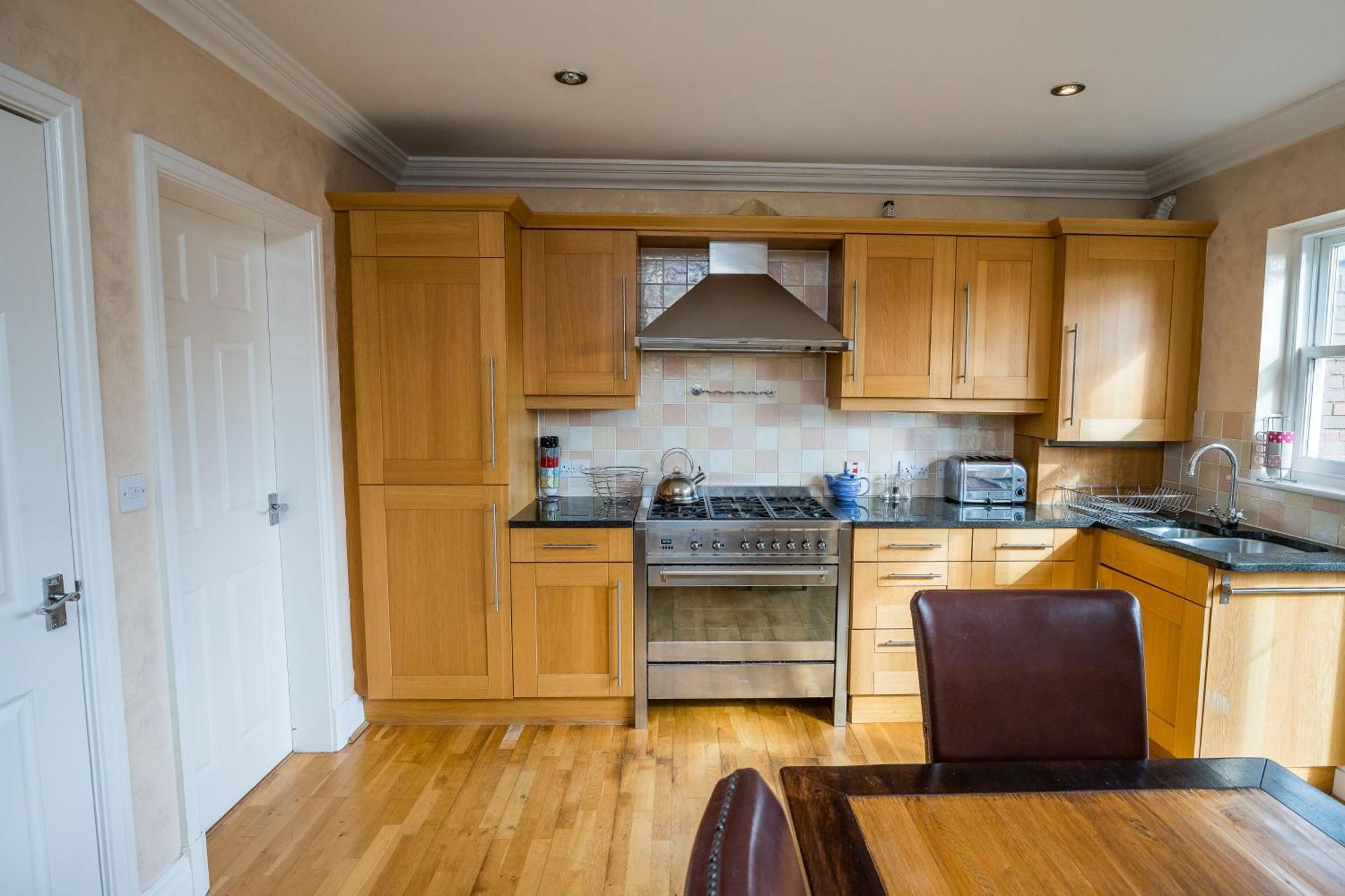 Hotel Spacious, 3 Bed House For 6 In Central Chester Exterior foto