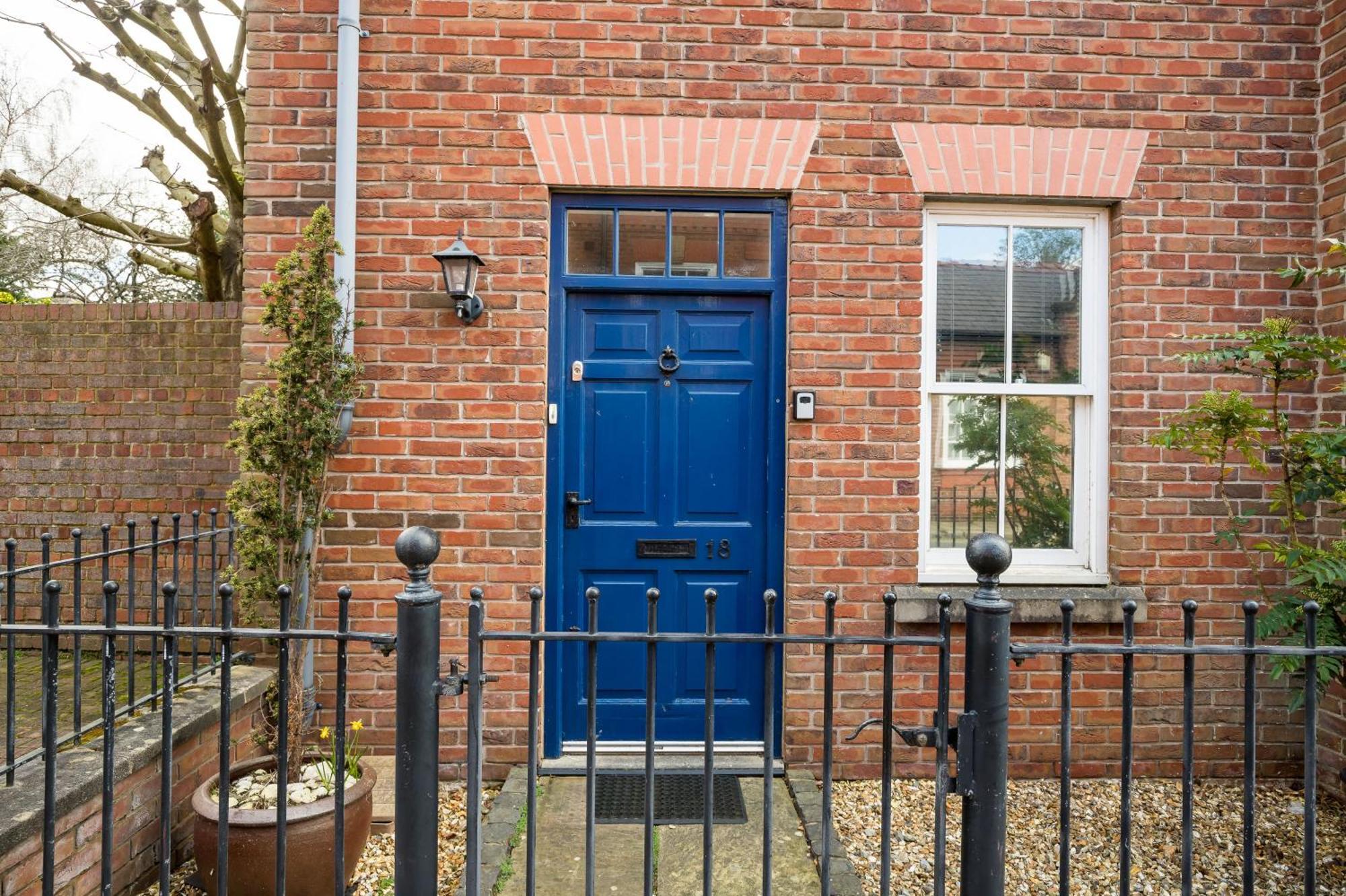 Hotel Spacious, 3 Bed House For 6 In Central Chester Exterior foto