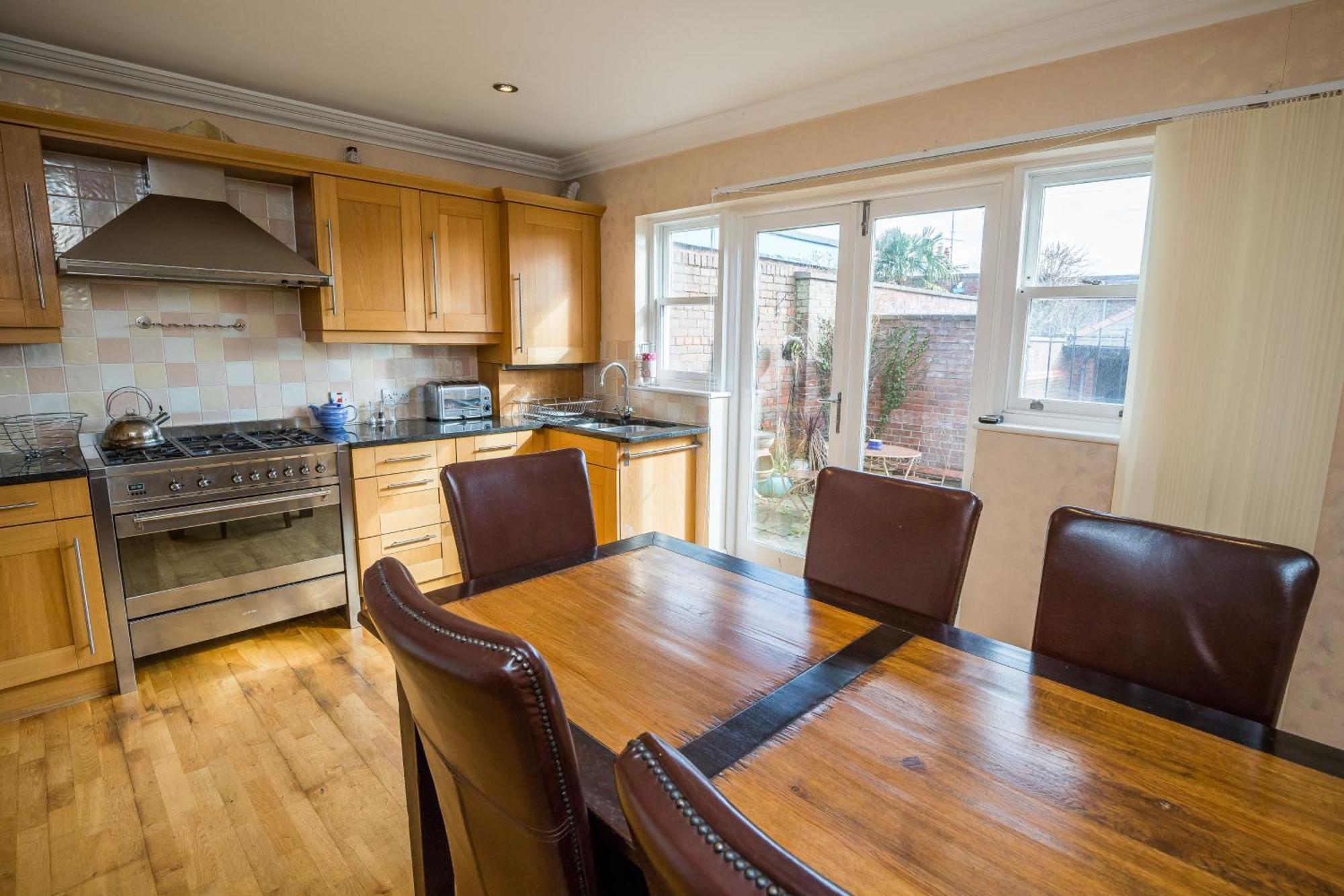 Hotel Spacious, 3 Bed House For 6 In Central Chester Exterior foto